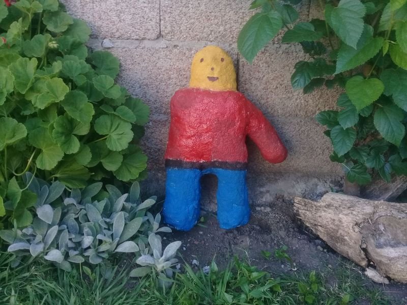 Figura decorativa de jardín duende en concreto grande - imagen 3