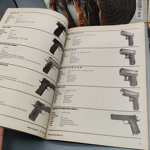 Lote de 4 Revistas Especializadas: Armas, Handguns y Guns & Ammo - imagen 4