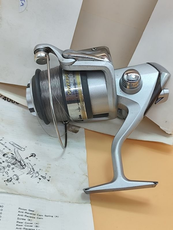 Reel frontal Daiwa Sweepfire 4000 - NUEVO SIN USO ALGUNO - imagen 3