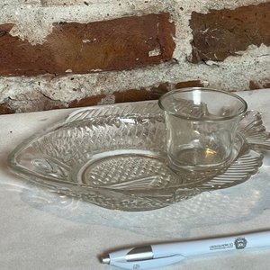 Fuente de Vidrio Prensado con Forma de Pez - imagen 5