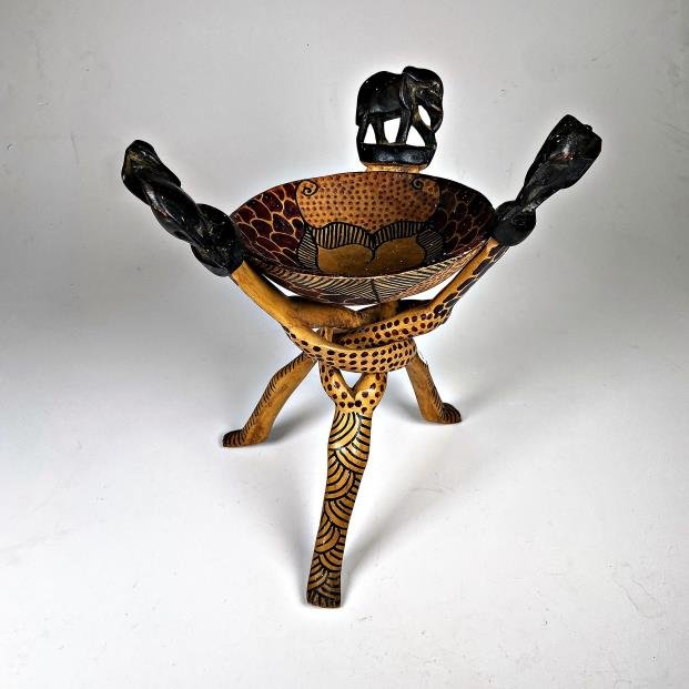 Soporte Decorativo de Madera con Arte Tribal y Elefante