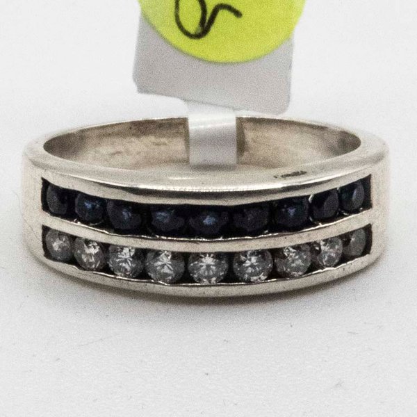 Anillo de Plata con Circonias y Piedras Negras - imagen 1