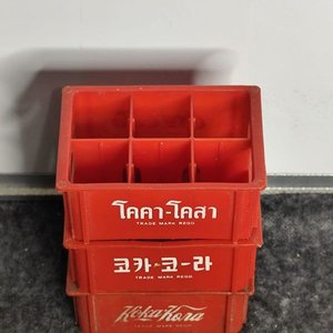 Lote de 3 Casilleros Coca-Cola Pequeños de Plástico Rojo - imagen 3