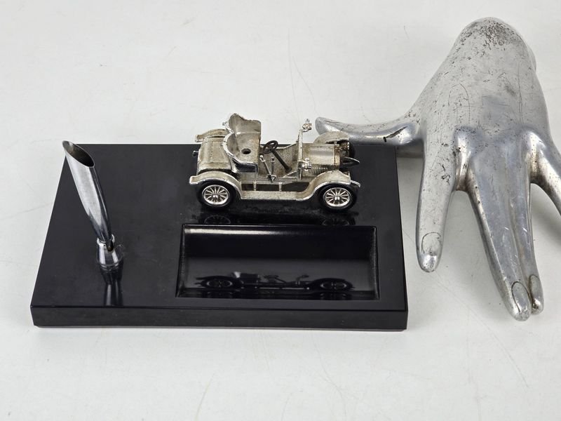 Portaplumas Vintage con Modelo de Auto Lesney Made in England