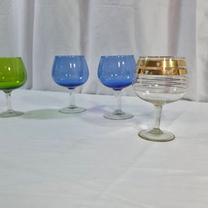 4 Copas de Vidrio Variadas: Verde, Azul y Dorado - imagen 3