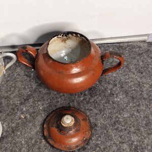 Dos Azucareros Antiguos: Esmaltado y Aluminio con Tapas - imagen 3