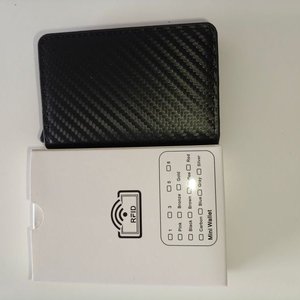 Porta Tarjetas Minimalista Negro con Bloqueador RFID - imagen 3