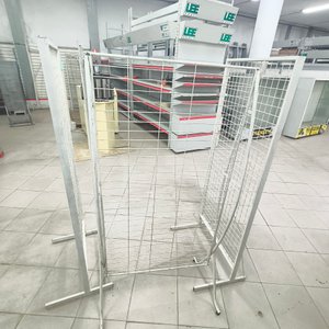 3 Exhibidores Metálicos Blancos de Rejilla - imagen 2