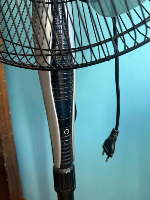 Ventilador de pie Midea - imagen 3