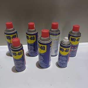 Lote siguiente: 7 Latas de Lubricante Afloja Todo WD-40 (5 x 382 ml, 2 x 191 ml)