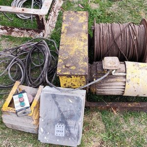 Guinche Eléctrico Industrial con Comandos y Cableado - imagen 1
