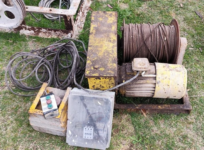 Guinche Eléctrico Industrial con Comandos y Cableado