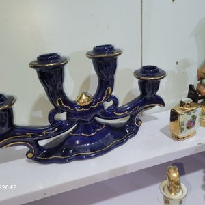 Lote de Adornos Decorativos Variados: Candelabros, Figuras, Reloj y Más - imagen 9