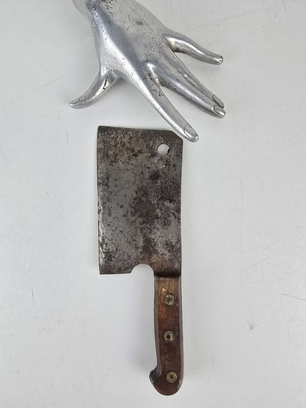 Hachuela de Cocina Antigua con Mango de Madera