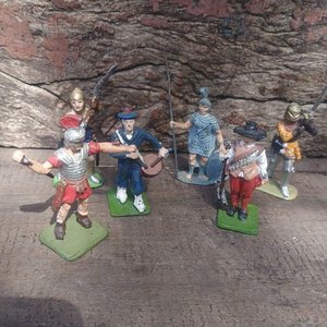 Lote de 6 Figuras de Plomo Barba Roja Siglo XX - imagen 1