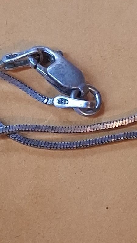 Cadena y pulsera de plata en buen estado - imagen 4