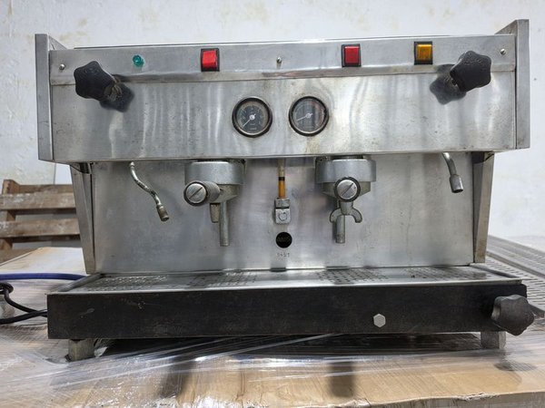 Máquina de Café Profesional Latina Veigal Usada