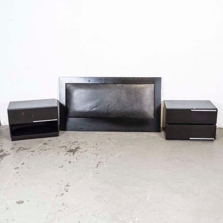Lote siguiente: Muebles de hogar en mal estado