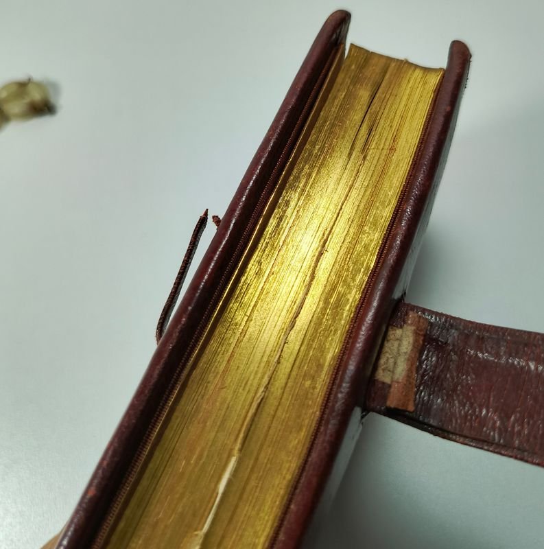 Libro y rosario religioso de la segunda mitad del siglo XX - imagen 4