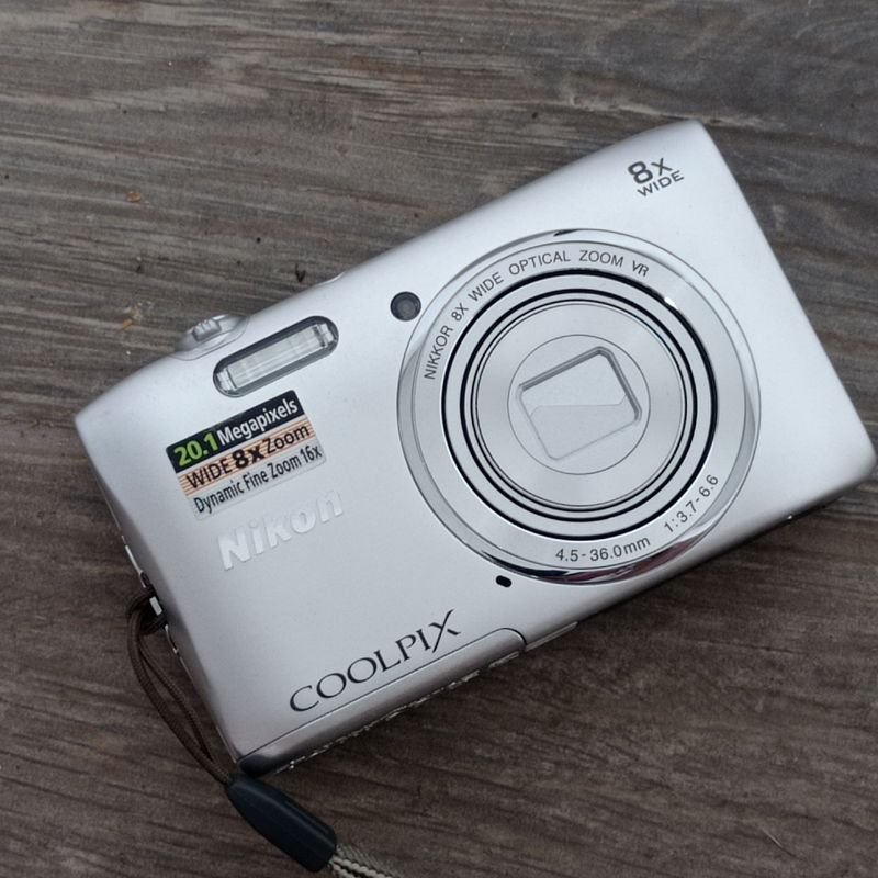 Cámara de fotos Fujifilm A700 en caja - imagen 3
