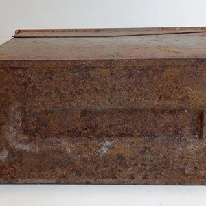 Caja Metálica para Municiones con Manija, Oxidada - imagen 5