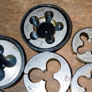 Lote de 8 Dados de Terraja Ingleses y Alemanes - imagen 5