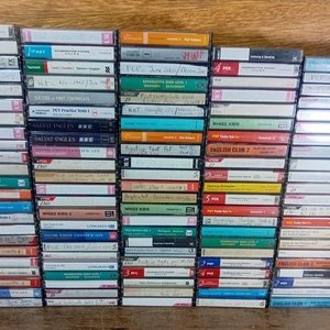 Lote de Más de 100 Cassettes Didácticos para Aprender Inglés - imagen 1
