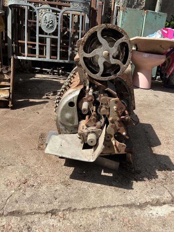 Item 884036 - Image 2