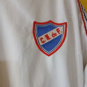 Camiseta de Fútbol Club Nacional de Football Titular 2002/2003 - Umbro Talle M - imagen 4