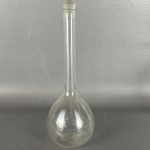 Conjunto de Cristalería de Laboratorio: 2 Matraces, Embudo y Vaso - imagen 13