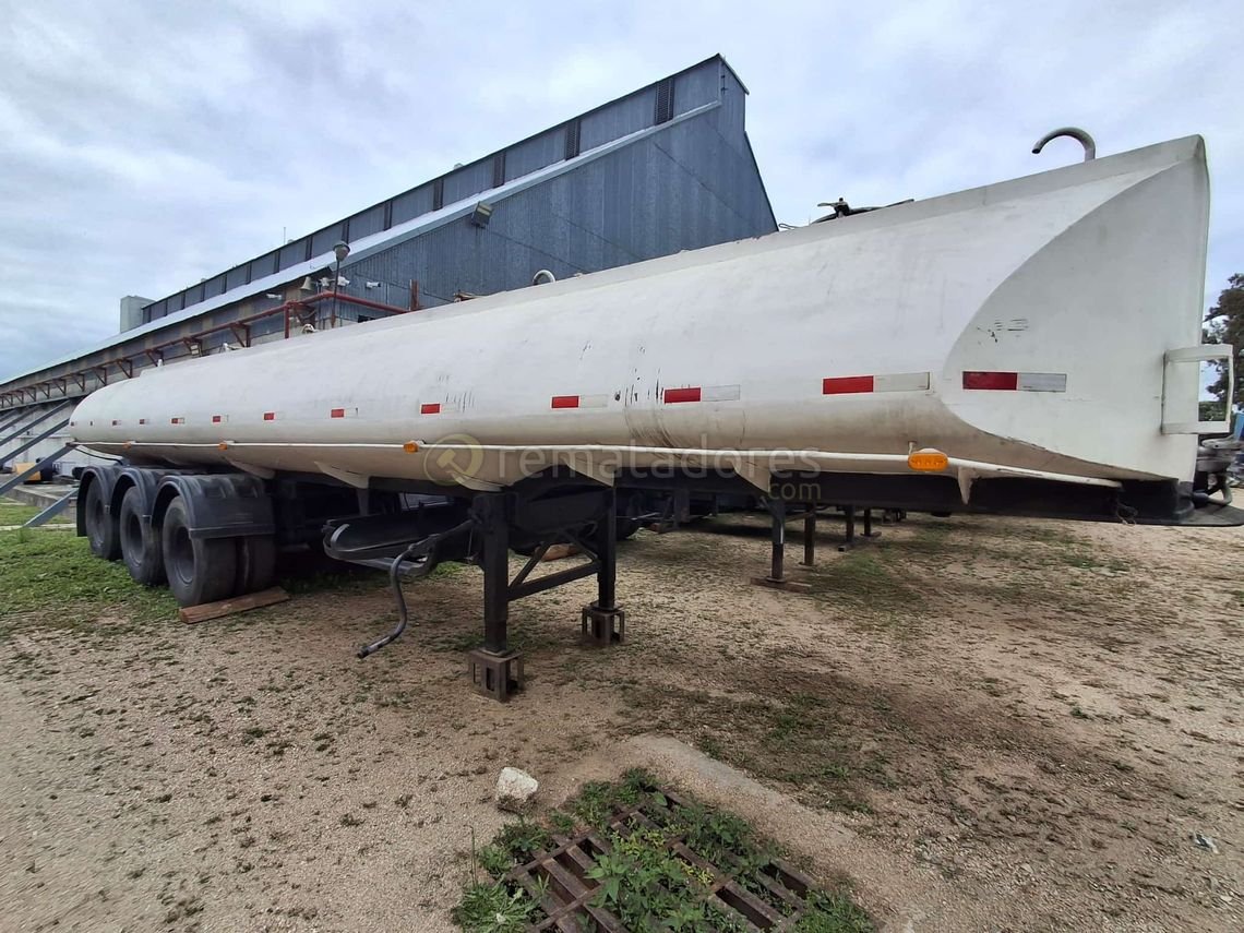 Cisterna de Acero para Transporte de Líquidos