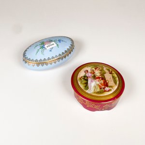 Dos Cofres de Porcelana Francesa Limoges y Checa con Decoración Floral y Damas - imagen 2