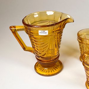Jarra y 4 Vasos de Vidrio Color Ámbar - imagen 3