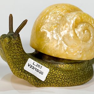 Caracol Decorativo en Bronce y Pasta - imagen 2