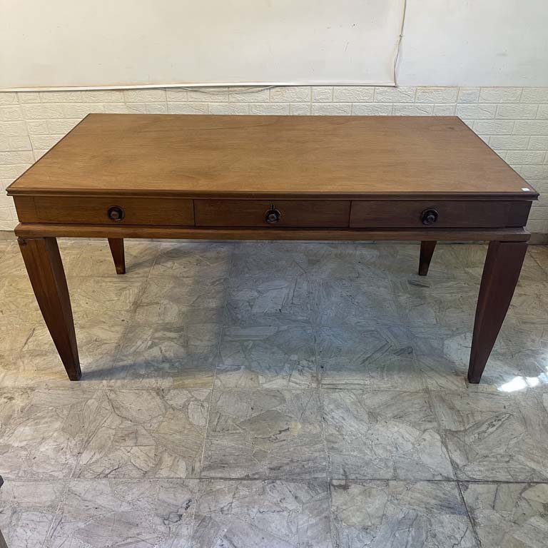 Lote anterior: Mesa escritorio en cedro de excelente calidad