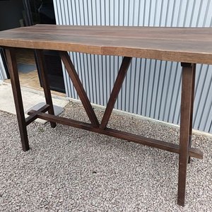 Lote siguiente: Barra de Madera Maciza Estilo Rústico