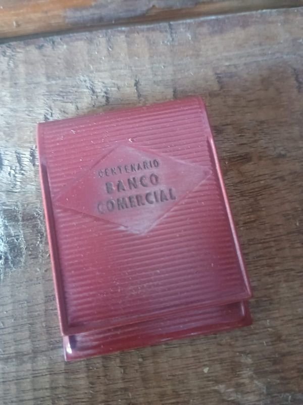 Lote anterior: Cerillos del Banco Comercial Lleno