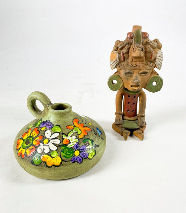 Lote anterior: Figuras y vasos de cerámica decorativos