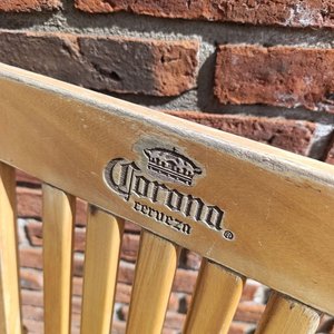 Par de Sillas Plegables de Madera Maciza Estilo Corona - imagen 4