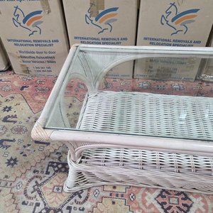 Mesa Ratán con Tapa de Vidrio Biselado - imagen 4