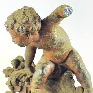Espejo de Sobremesa Antiguo con Figuras de Querubines y Marco Biselado - imagen 3