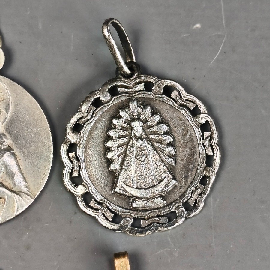 Item 16435 - Image 4