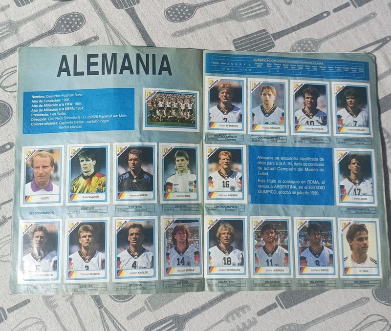 Álbum de figuritas de fútbol Mundial USA 1994 completo - imagen 2