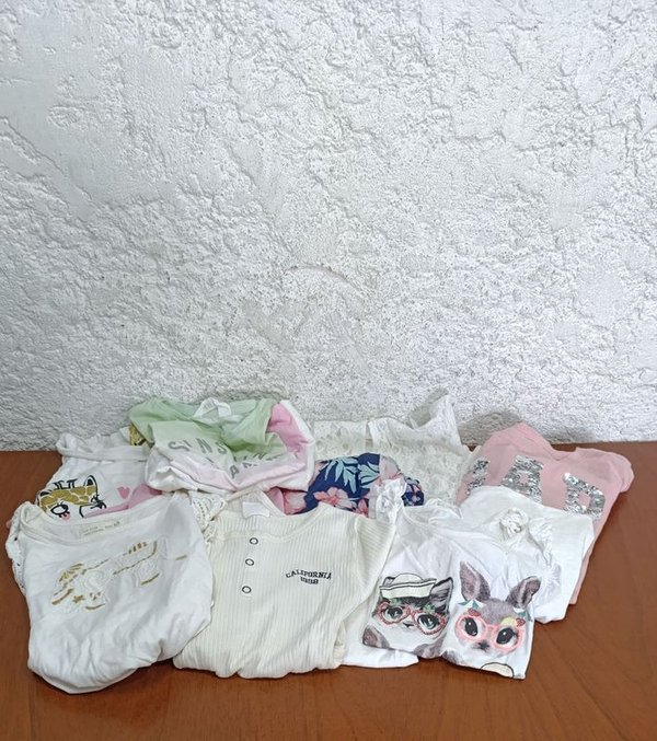 Ropa infantil de alta calidad con impresiones animales y textos - imagen 1