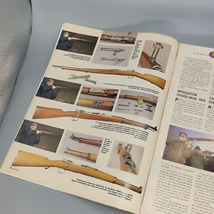 Lote de 4 Revistas Especializadas: Armas, Handguns y Guns & Ammo - imagen 21