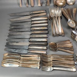 Juego de 148 Piezas Cubiertos Ingleses Art Decó de Alpaca Bañada en Plata - imagen 3