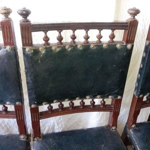 5 Sillas Inglesas Antiguas con Tapizado Original de Cuero - imagen 2