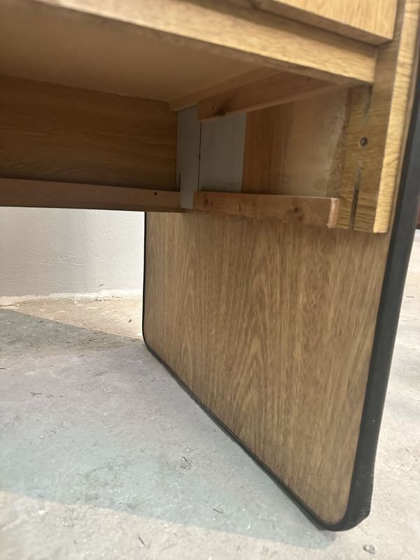 Escritorio de MDF en Buena Condición - imagen 6