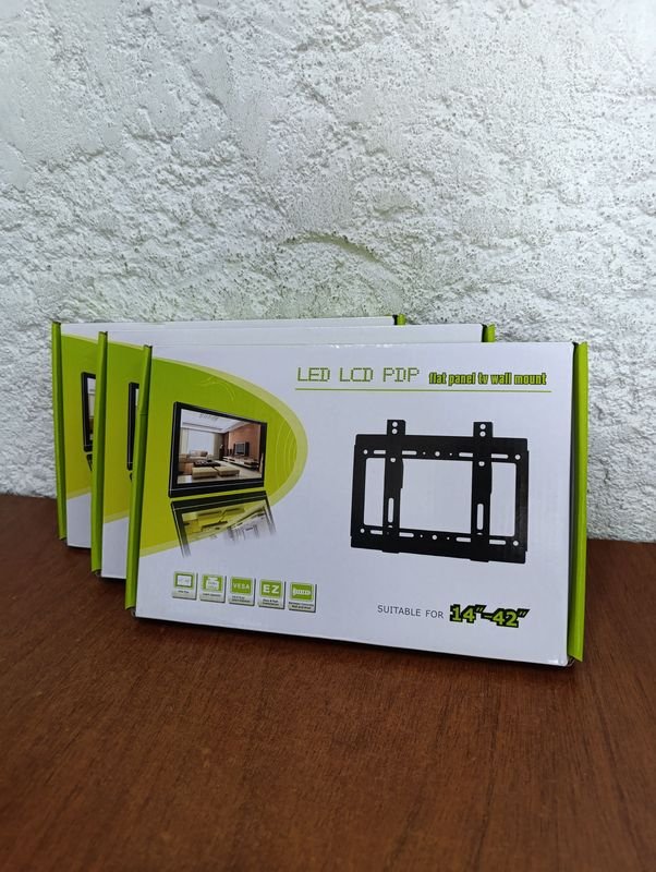 Lote siguiente: Soportes fijos para TV de 14" a 42"
