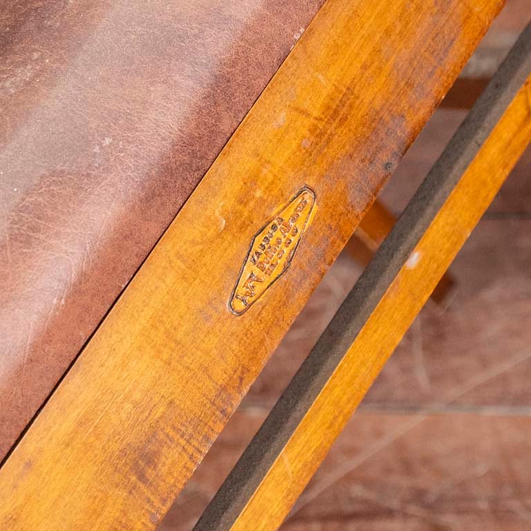 Sillas de madera tapizadas en cuerina, Delfino Alvarez - imagen 2